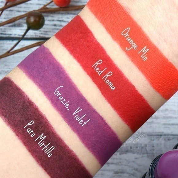 Mary Kay Matte Lipstick | Rouge à Lèvres Mat Puro Mirtillo 136547 Discontinued - Picture 5 of 11